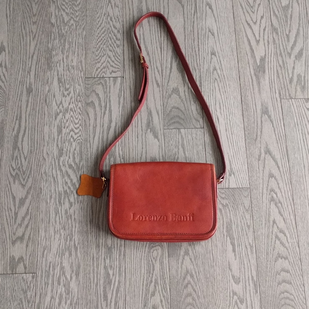 Beautiful genuine leather bag by Lorenzo Banfi